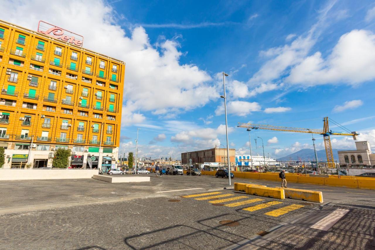 Piazza Municipio Apartments By Wonderful Italy Napoli Exterior foto
