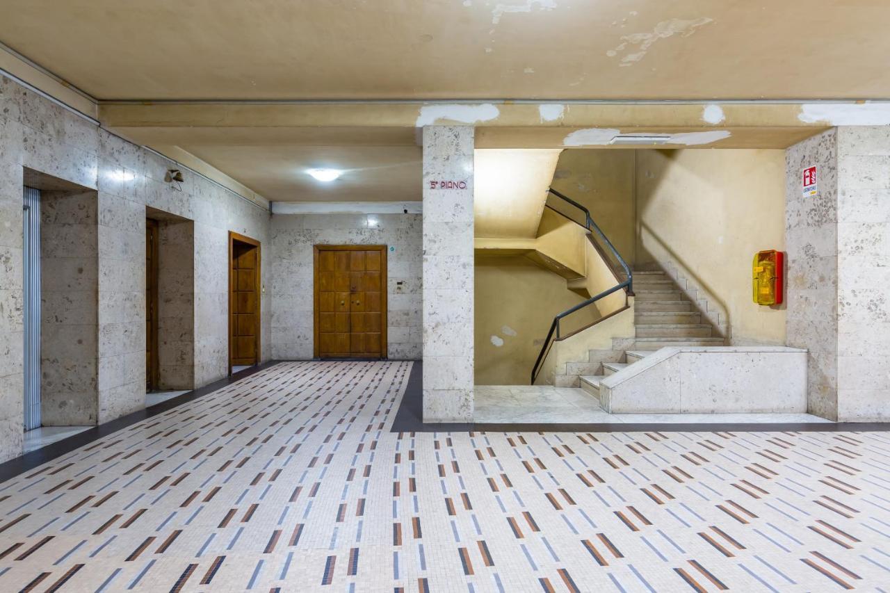 Piazza Municipio Apartments By Wonderful Italy Napoli Exterior foto